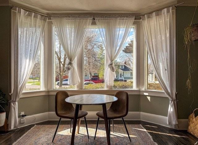 1423 4th Ave N - Photo 5 of 20