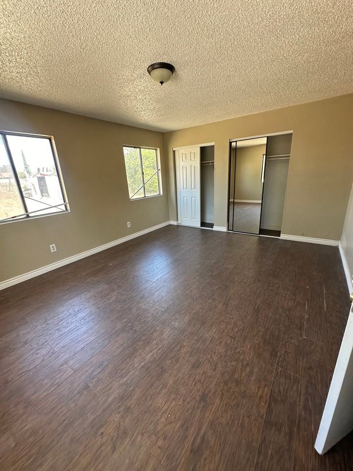 17376 San Bernardino Ave - Photo 7 of 9