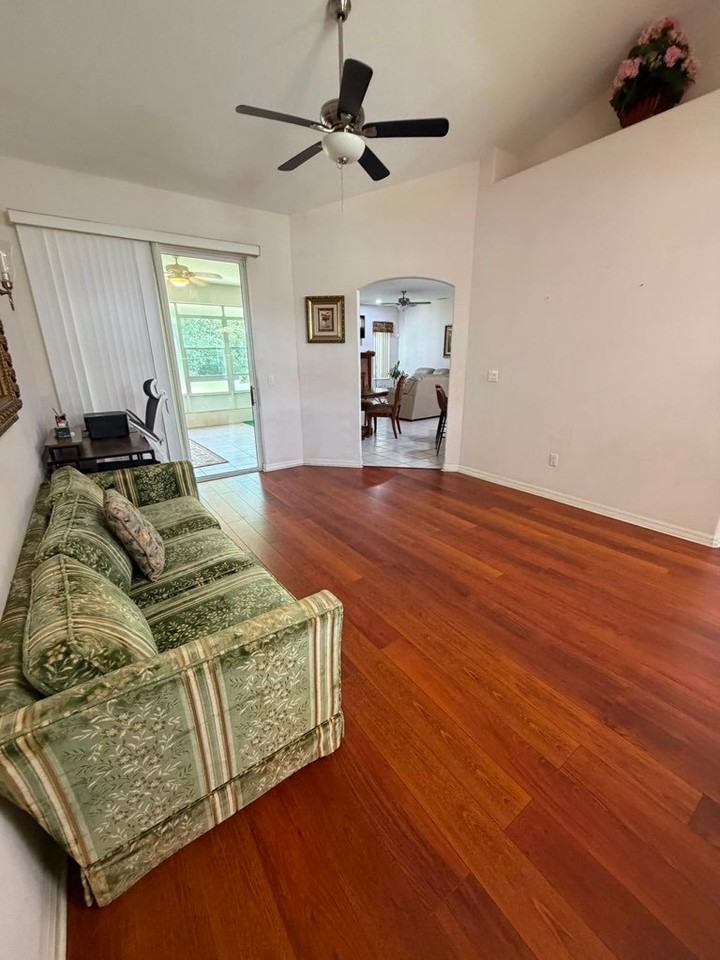 23 Ballenger Ln - Photo 2 of 17