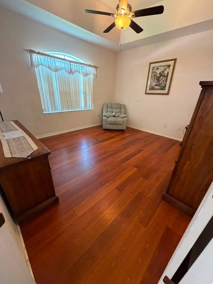 23 Ballenger Ln - Photo 4 of 17