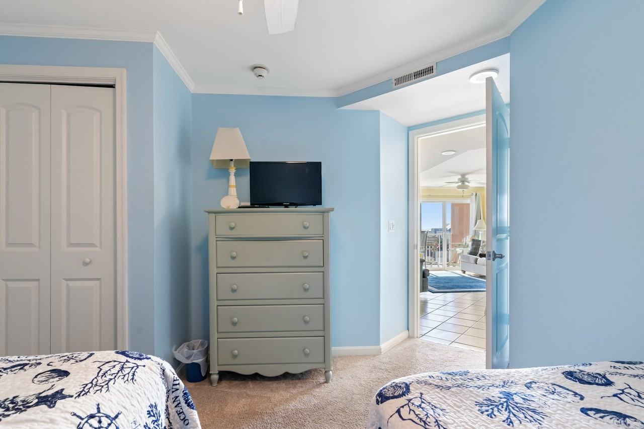 4201 Coastal Hwy #401 - Photo 5 of 14