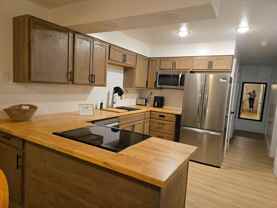 220 N Fanning Ave - Photo 1 of 1