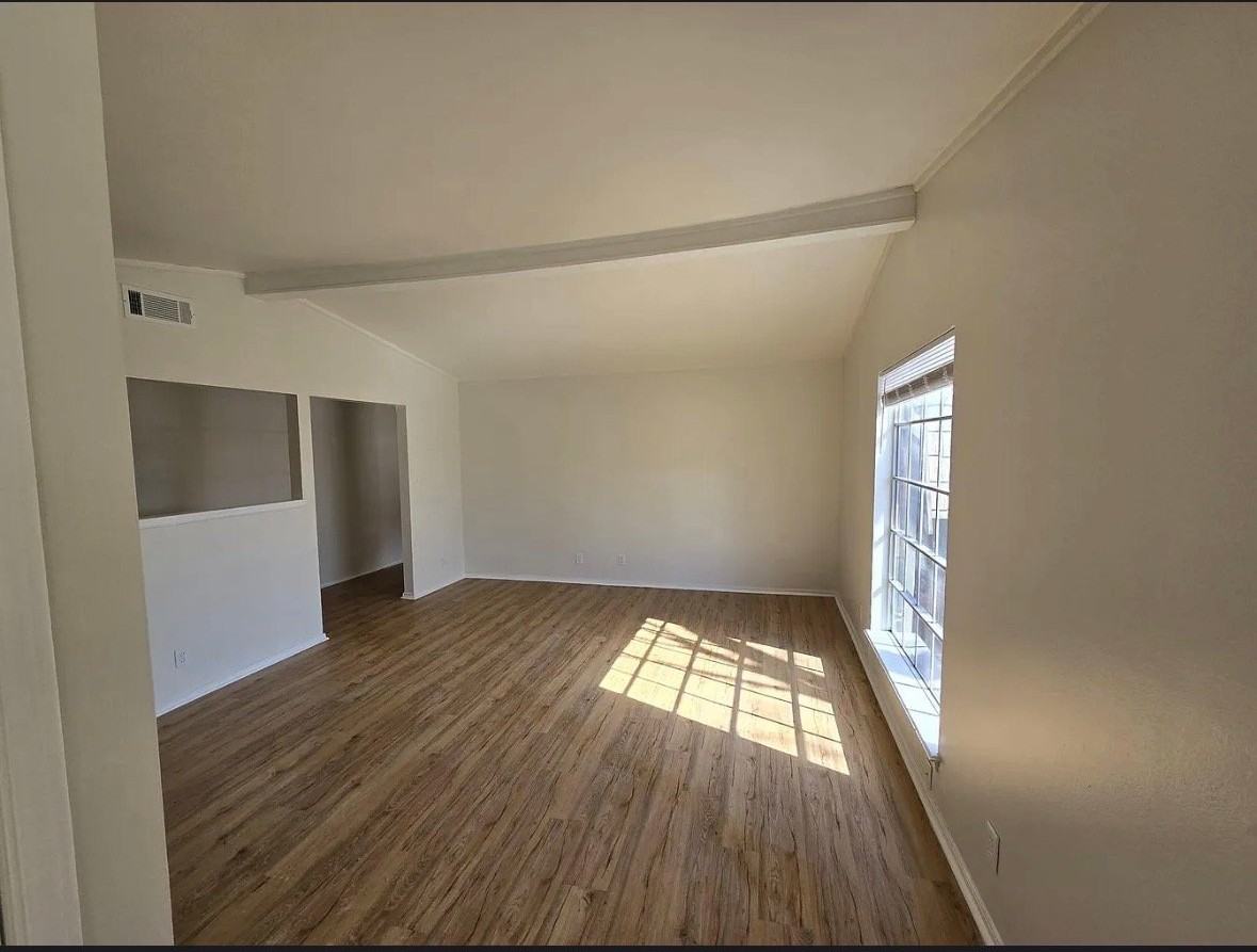 6709 S Richmond Ave #647 - Photo 4 of 10