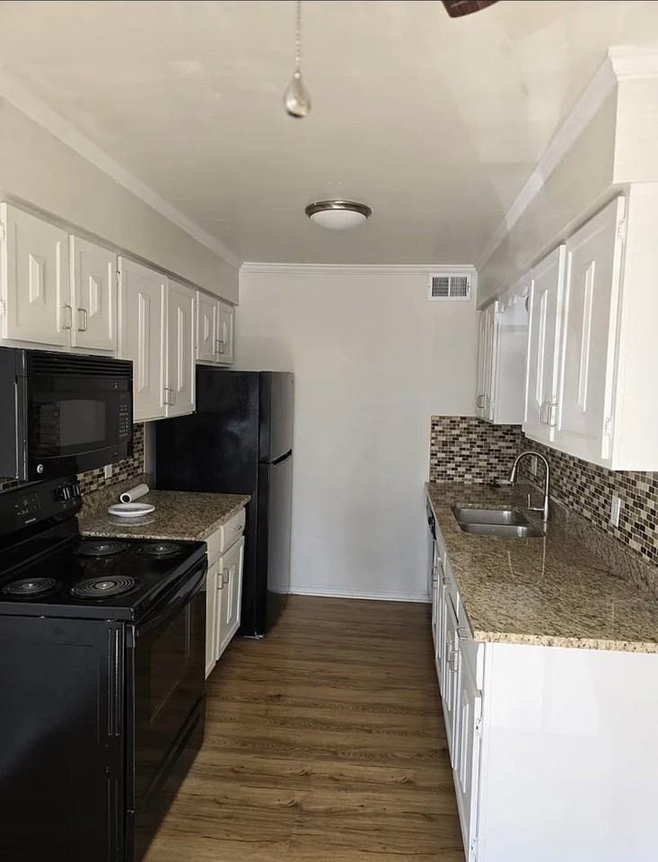 6709 S Richmond Ave #647 - Photo 5 of 10