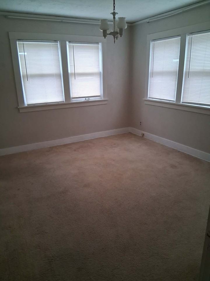 721 Se Kane St #1 - Photo 4 of 6