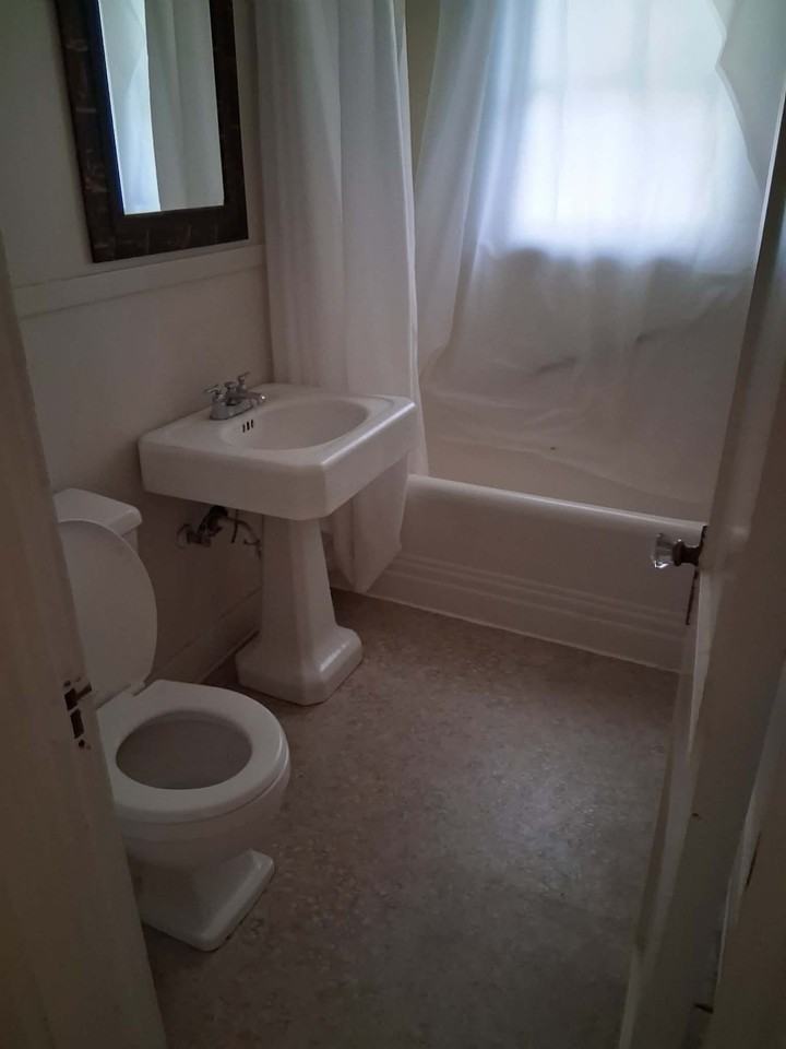 721 Se Kane St #1 - Photo 5 of 6