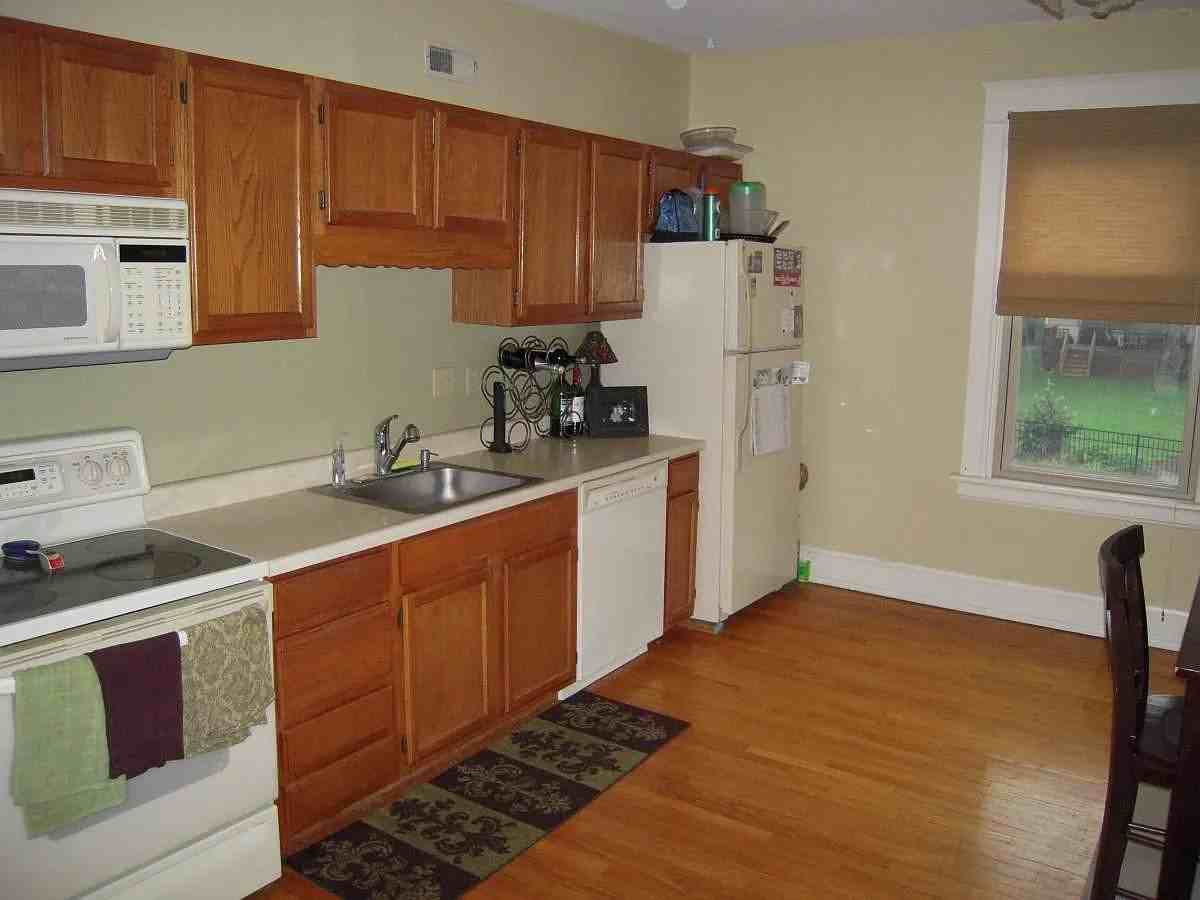 3432 Monteith Ave #2 - Photo 4 of 9