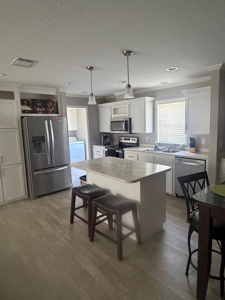 15440 Orangeade Dr - Photo 2 of 6