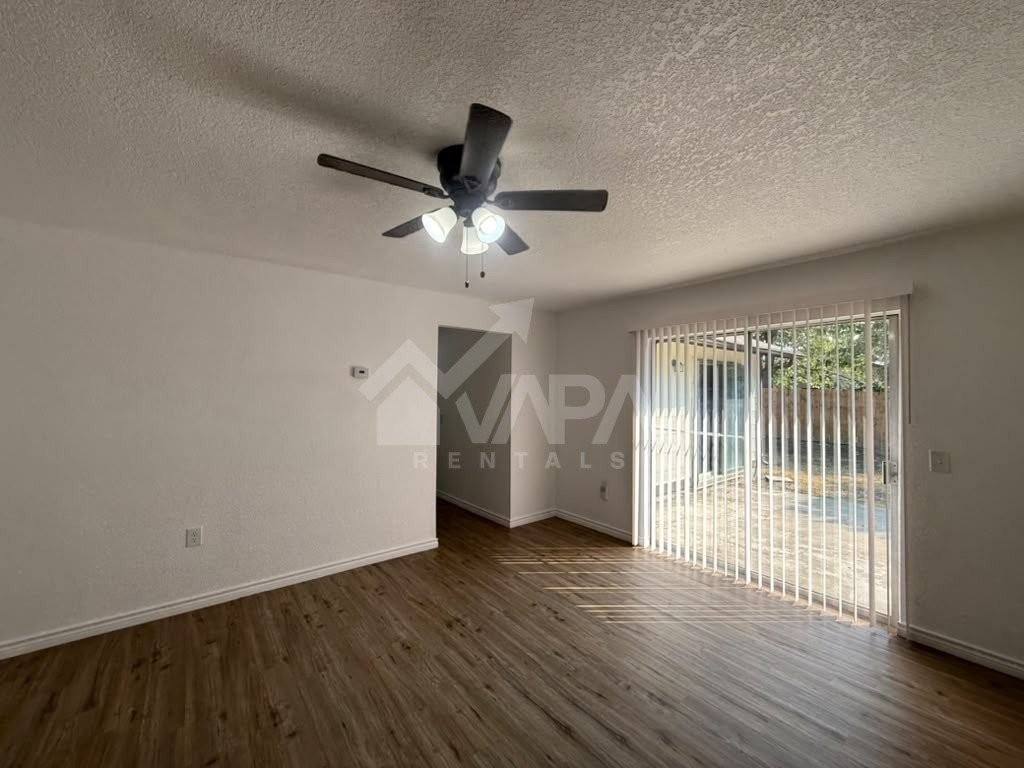 4322 Las Cruces St - Photo 6 of 19