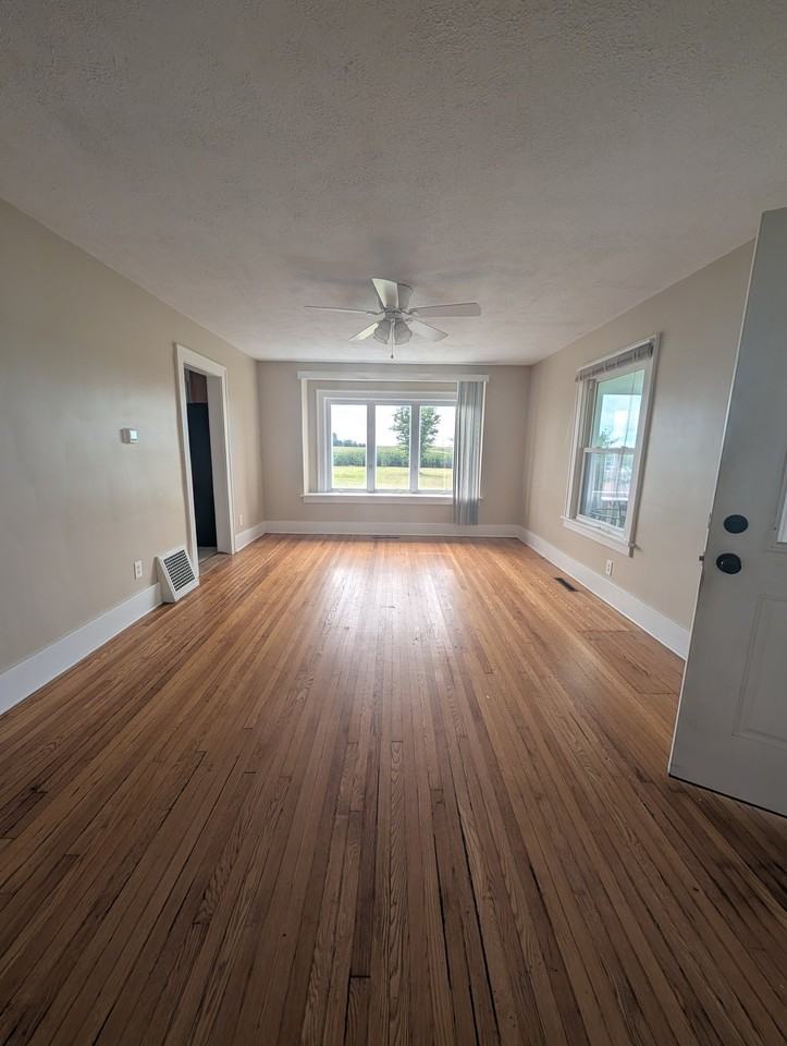 32433 S Drecksler Rd - Photo 3 of 13