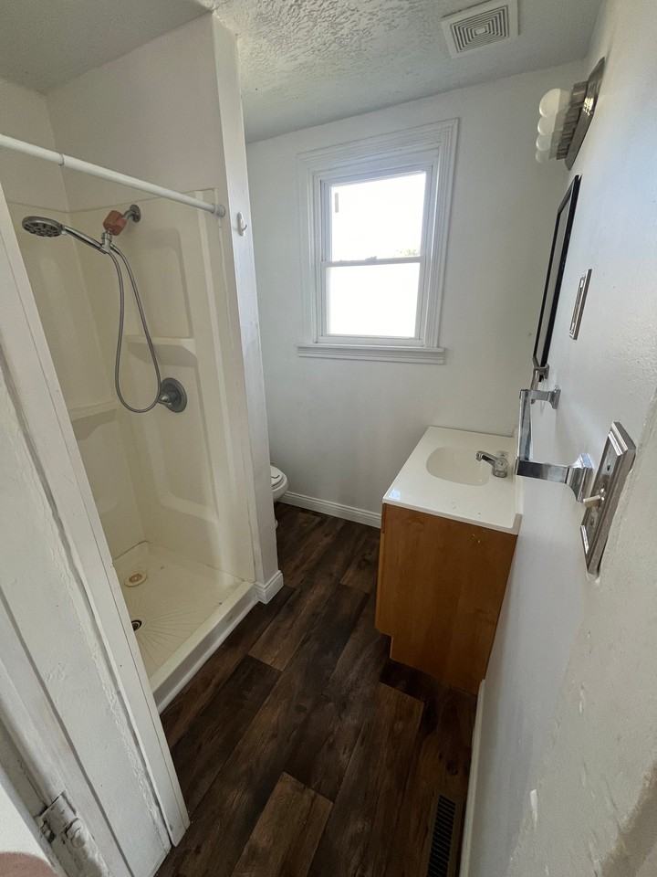104 Mill St #1A - Photo 3 of 7