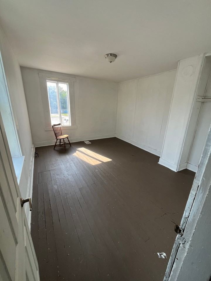104 Mill St #1A - Photo 5 of 7
