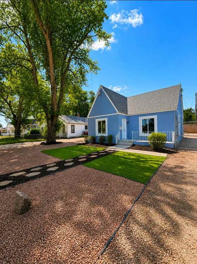 2605 E Boulder St - Photo 2 of 17