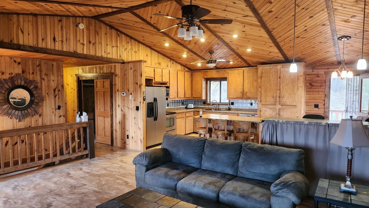 1313 W Rim Dr - Photo 4 of 14