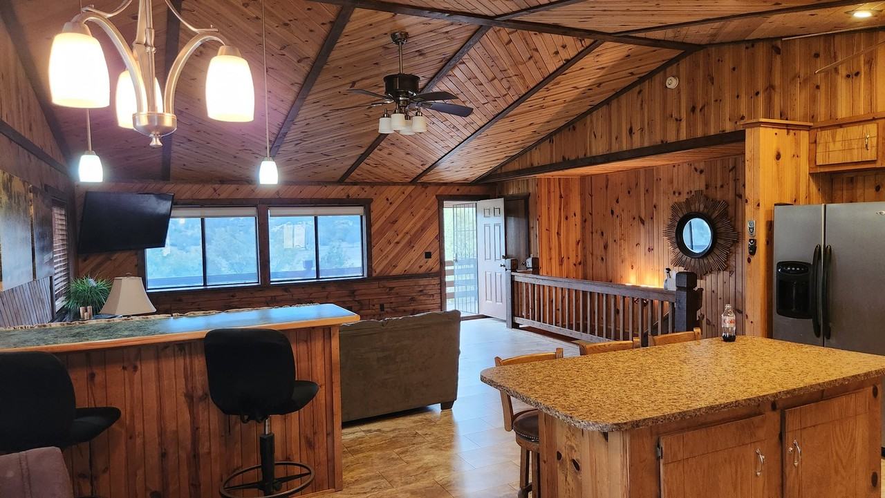 1313 W Rim Dr - Photo 5 of 14