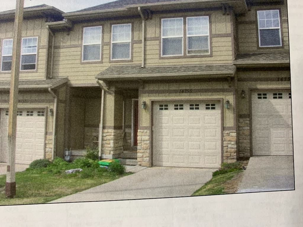 14755 S Glamis Ct - Photo 4 of 8