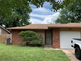 6647 S Rockford Ave - Photo 1 of 1