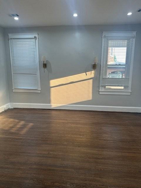 2707 Roslyn Ave - Photo 6 of 20