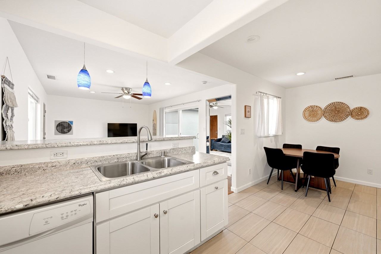 469 Taft Ave - Photo 5 of 20