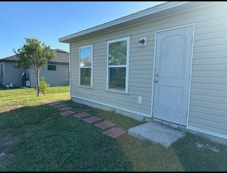 317 El Dorado Blvd N - Photo 3 of 14