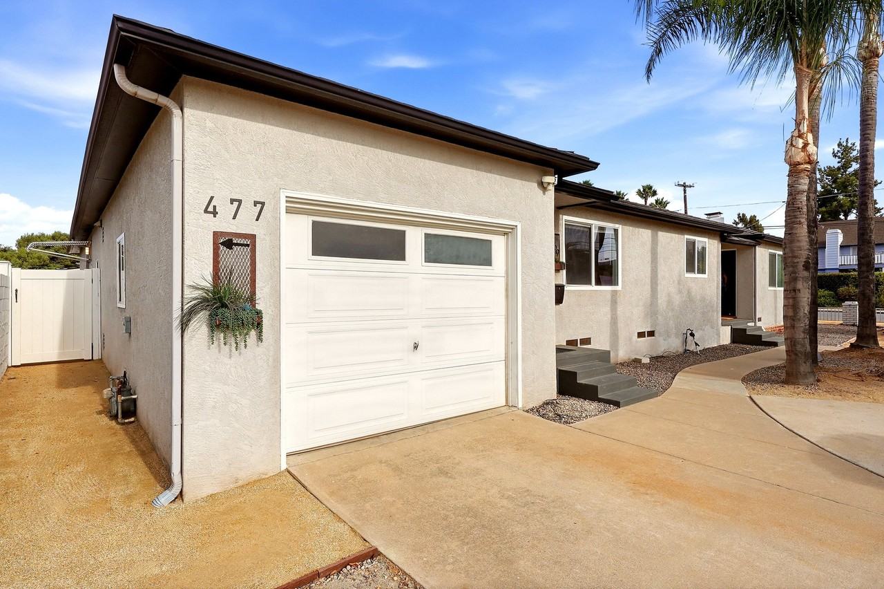 477 Taft Ave - Photo 2 of 20