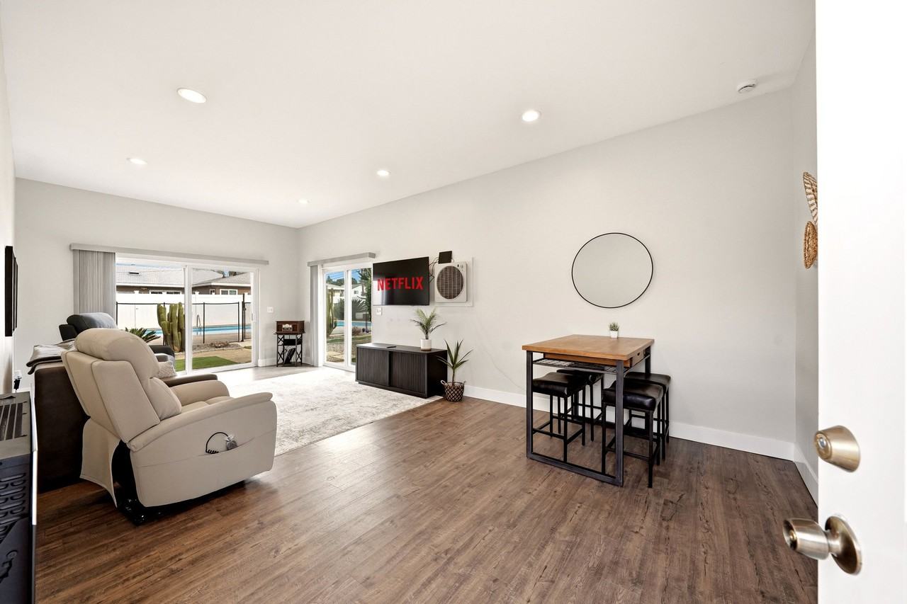 477 Taft Ave - Photo 3 of 20
