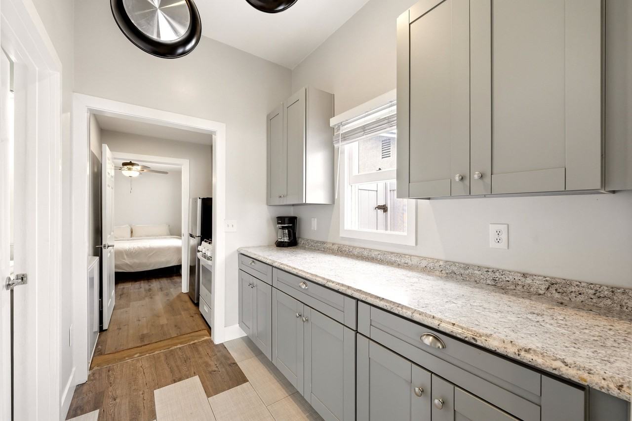 477 Taft Ave - Photo 6 of 20