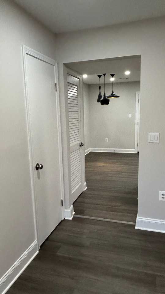 7622 Shelley Ln - Photo 4 of 18