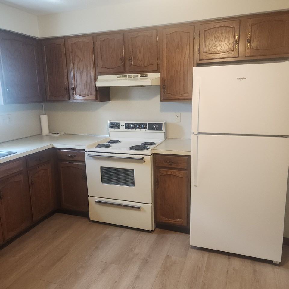 1145 Hayward St #B - Photo 5 of 12