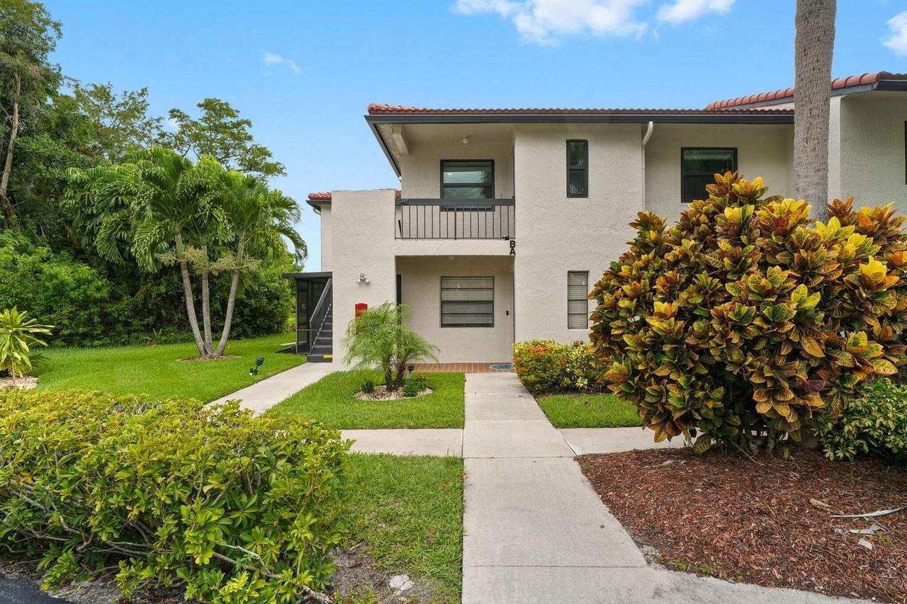 21669 Tall Palm Circle 1B - Photo 2 of 9