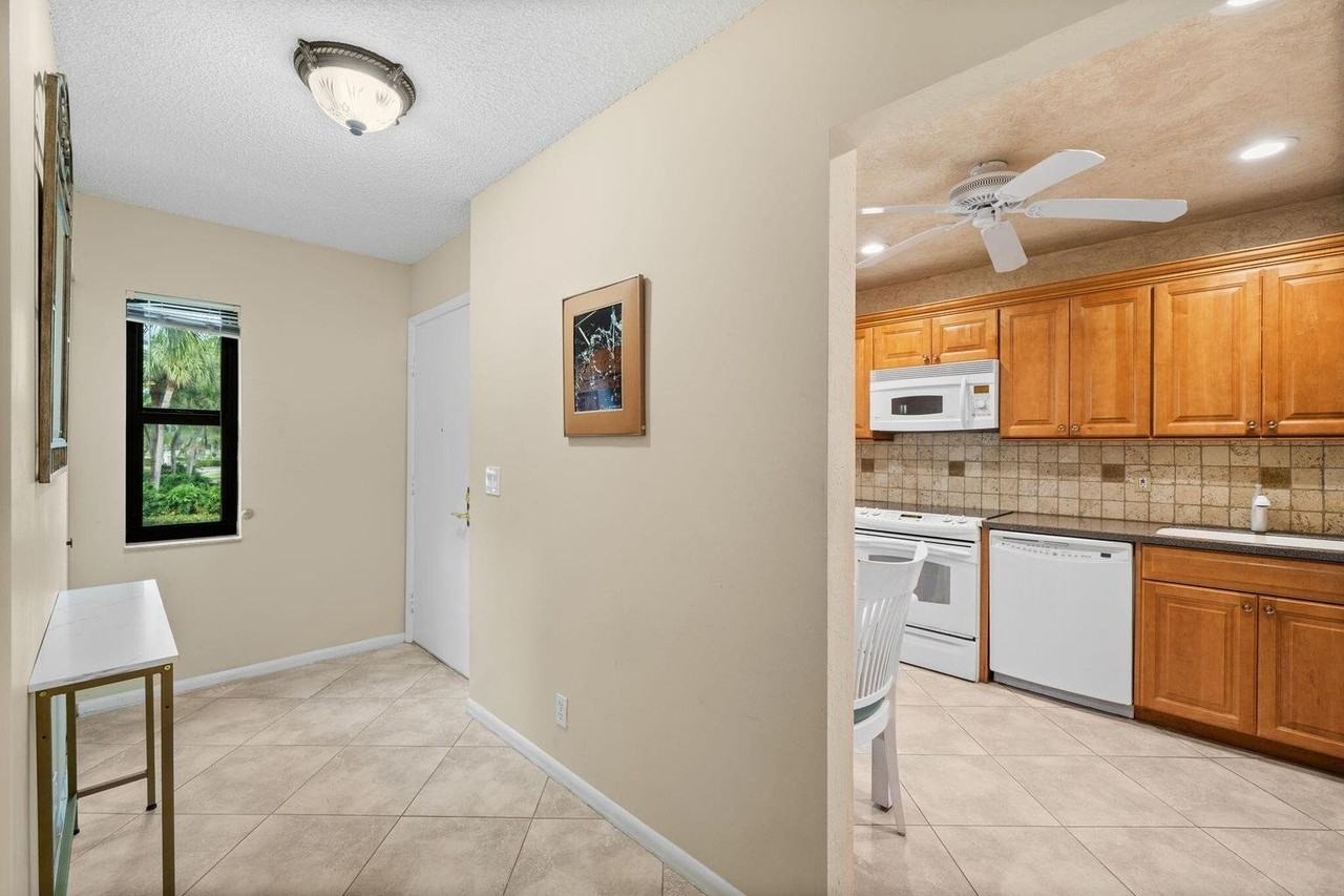 21669 Tall Palm Circle 1B - Photo 6 of 9