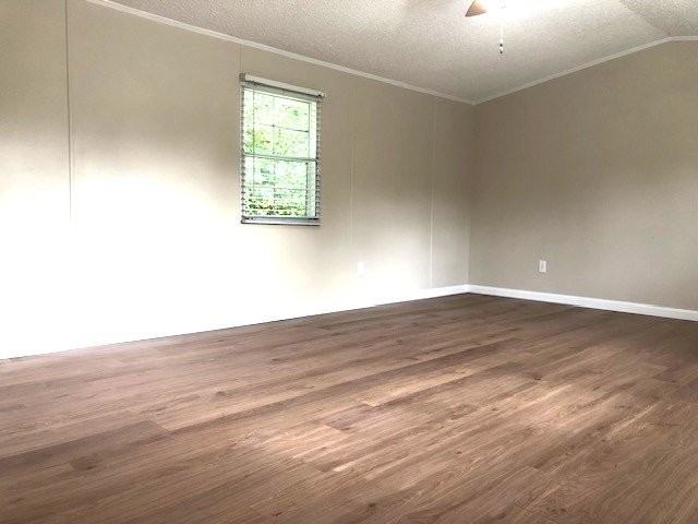 112 Damron Ln - Photo 2 of 20