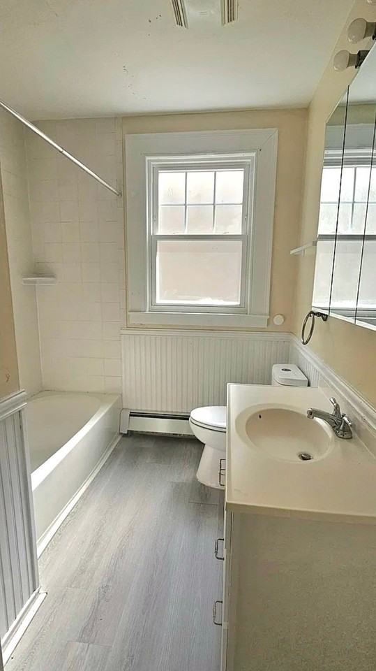 64 Anthony St #L1 - Photo 6 of 7