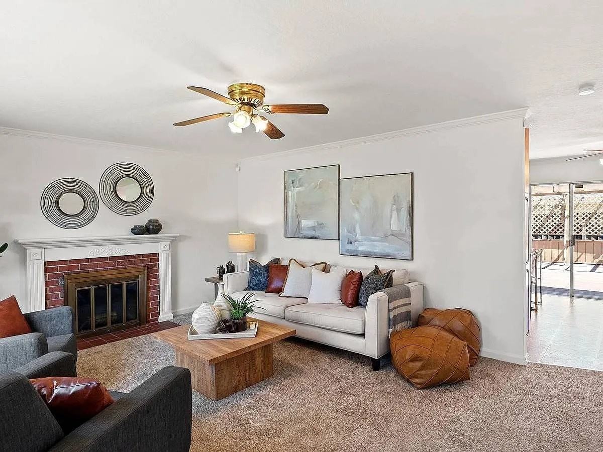 5515 Pennsylvania Blvd - Photo 4 of 19
