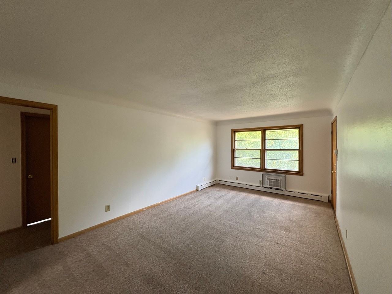 644 Sherwood Ave #3 - Photo 2 of 5