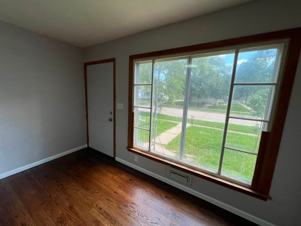 5359 N 62nd St - Photo 5 of 9