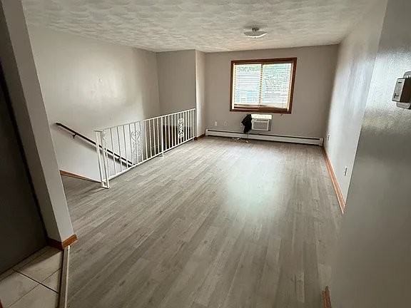 11 Burns St #2 - Photo 5 of 8