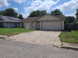 featured image of 2611 Lakeledge St
