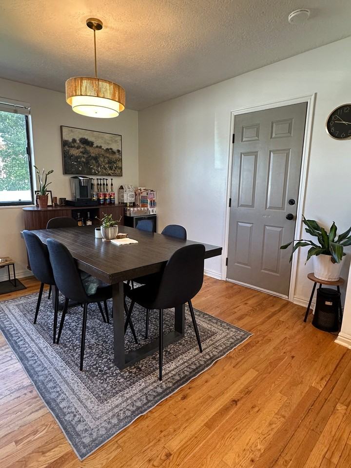 564 W Spacerama Dr - Photo 6 of 12