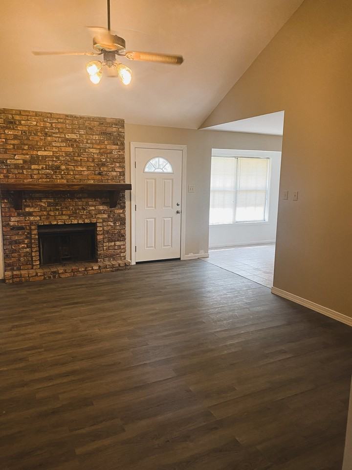 200 Timberwood Dr - Photo 5 of 21