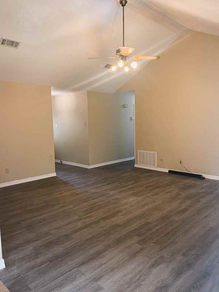 200 Timberwood Dr - Photo 6 of 21