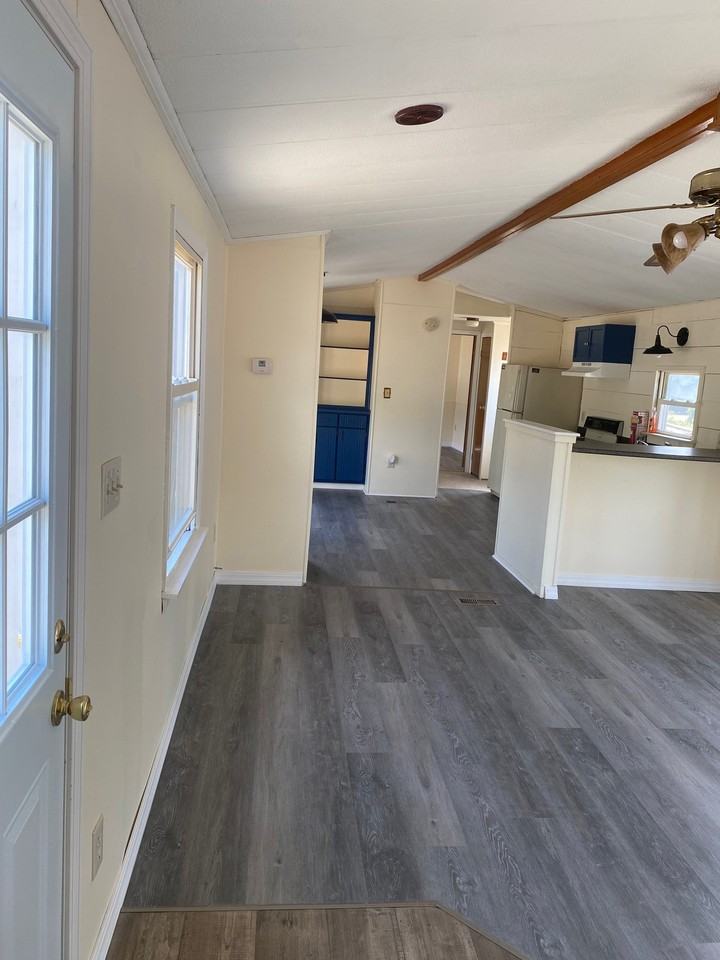 8 Pebble Dr - Photo 7 of 19