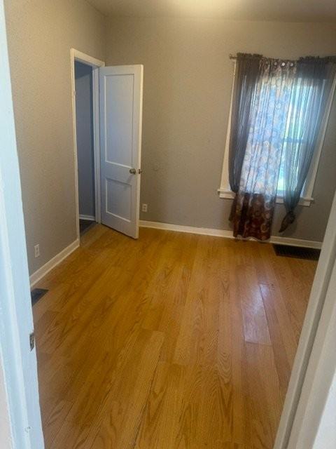 7642 Fairham Ave - Photo 5 of 11