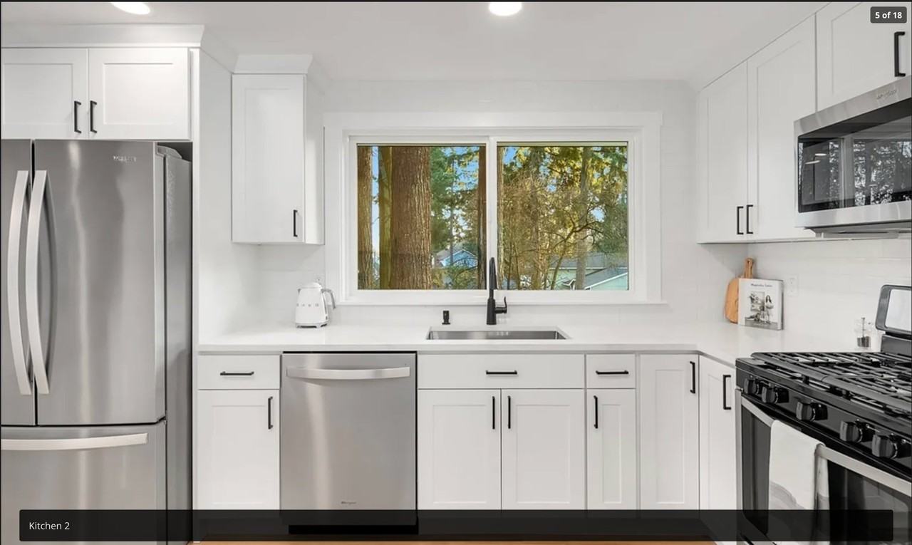 2819 S 301st St - Photo 5 of 18