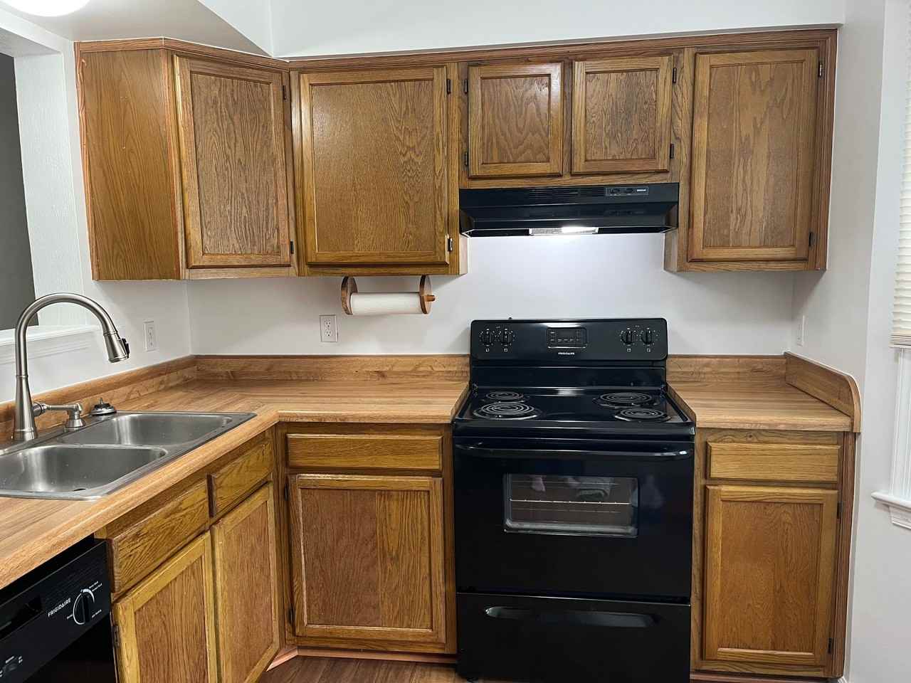 5134 Castle Way - Photo 5 of 13