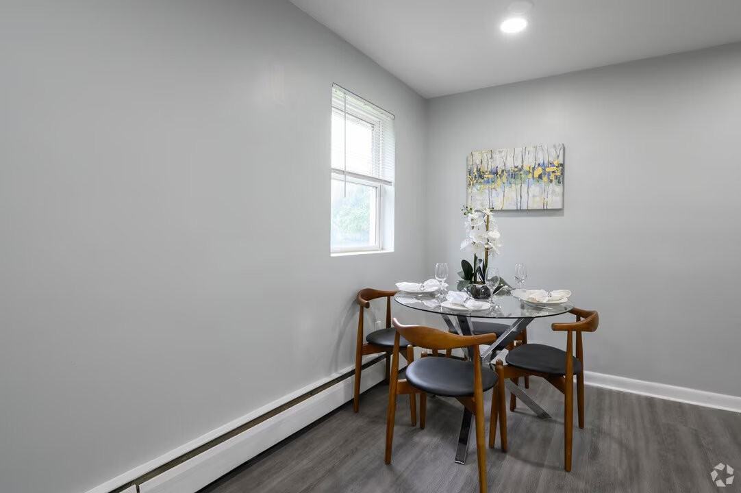 3314 Old Capitol Trl - Photo 3 of 14