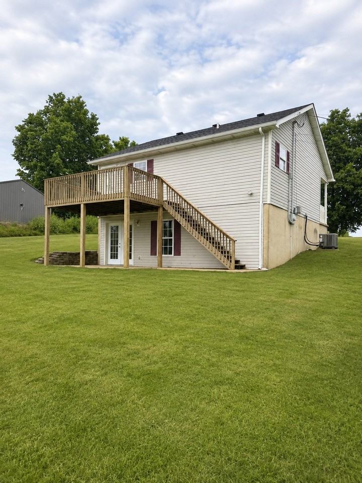 211 Memory Ln - Photo 3 of 18