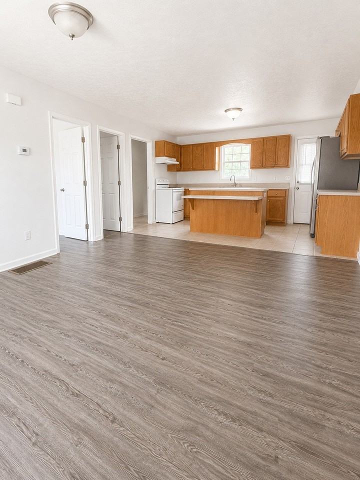 211 Memory Ln - Photo 7 of 18