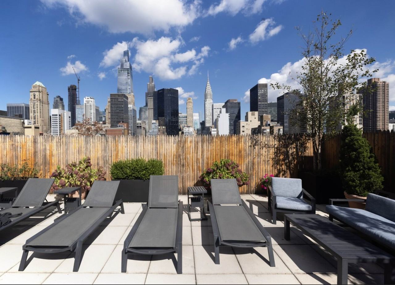 E 34th St - Photo 6 of 15