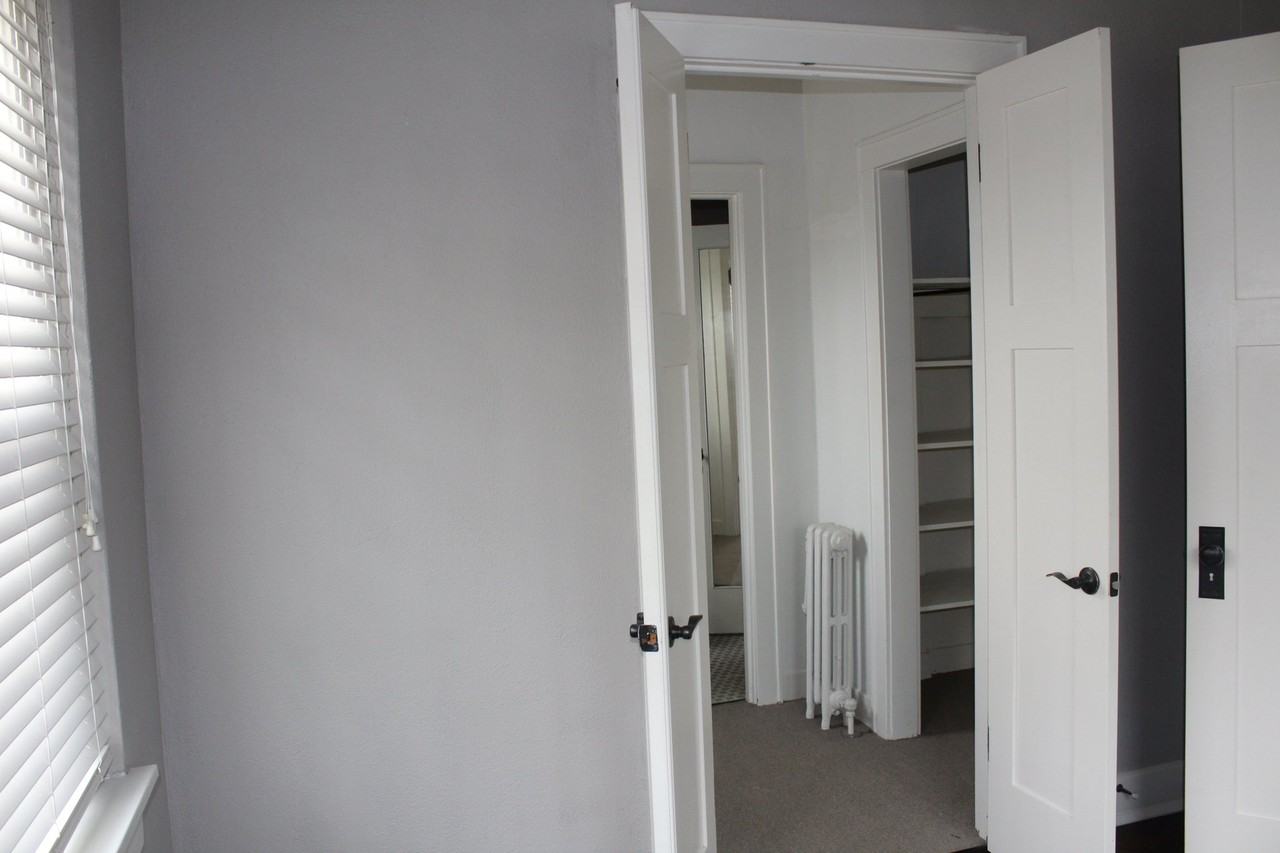 1235 E Elm St #102 - Photo 7 of 8